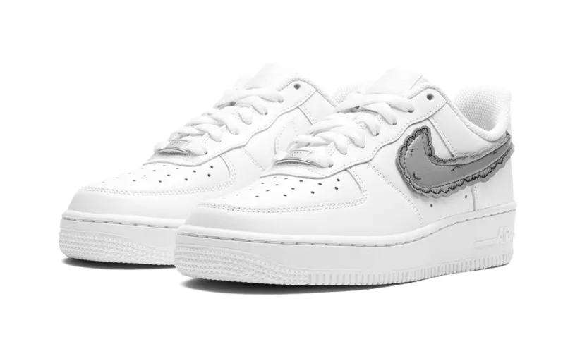 Nike Lifestyle Air Force 1 Low 'KAWS x Sky High Farms - White'